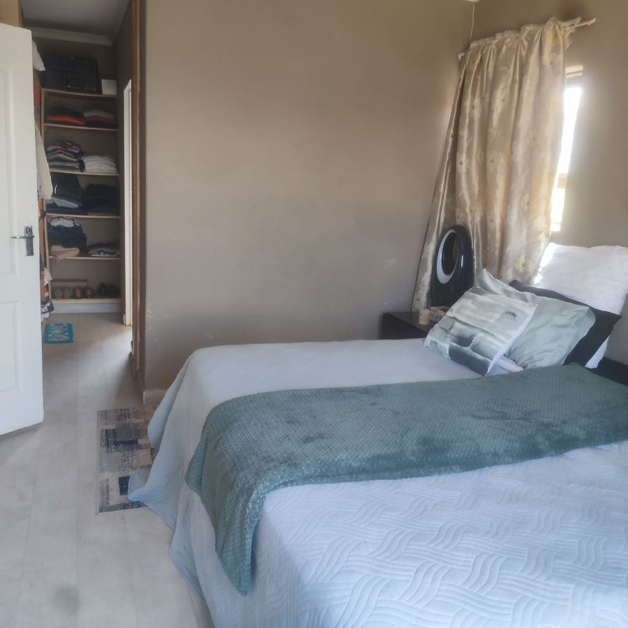 4 Bedroom Property for Sale in Geelhoutpark North West